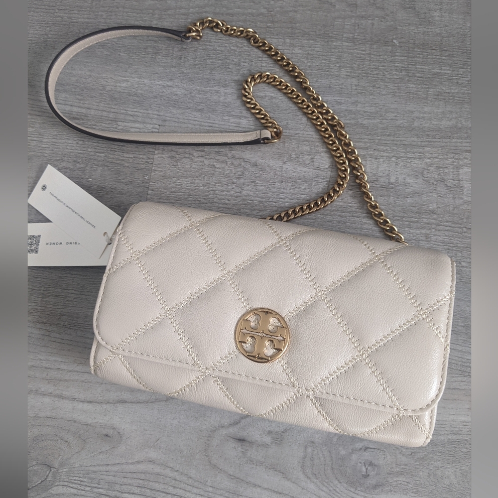 Tory Burch Willa Diamond Quilted Soft Leather Crossbody Chain Wallet bag
